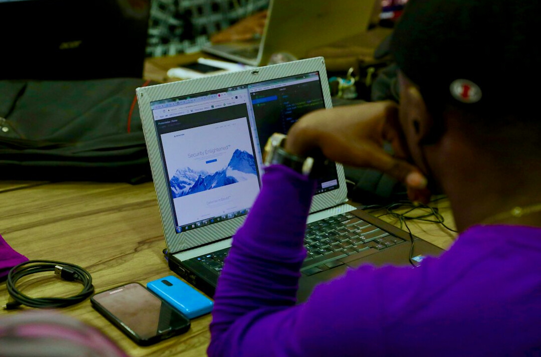 mentor teaching coding class